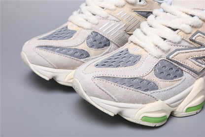 New Balance 9060 -unisex-lenkkarit, beige-vihreät